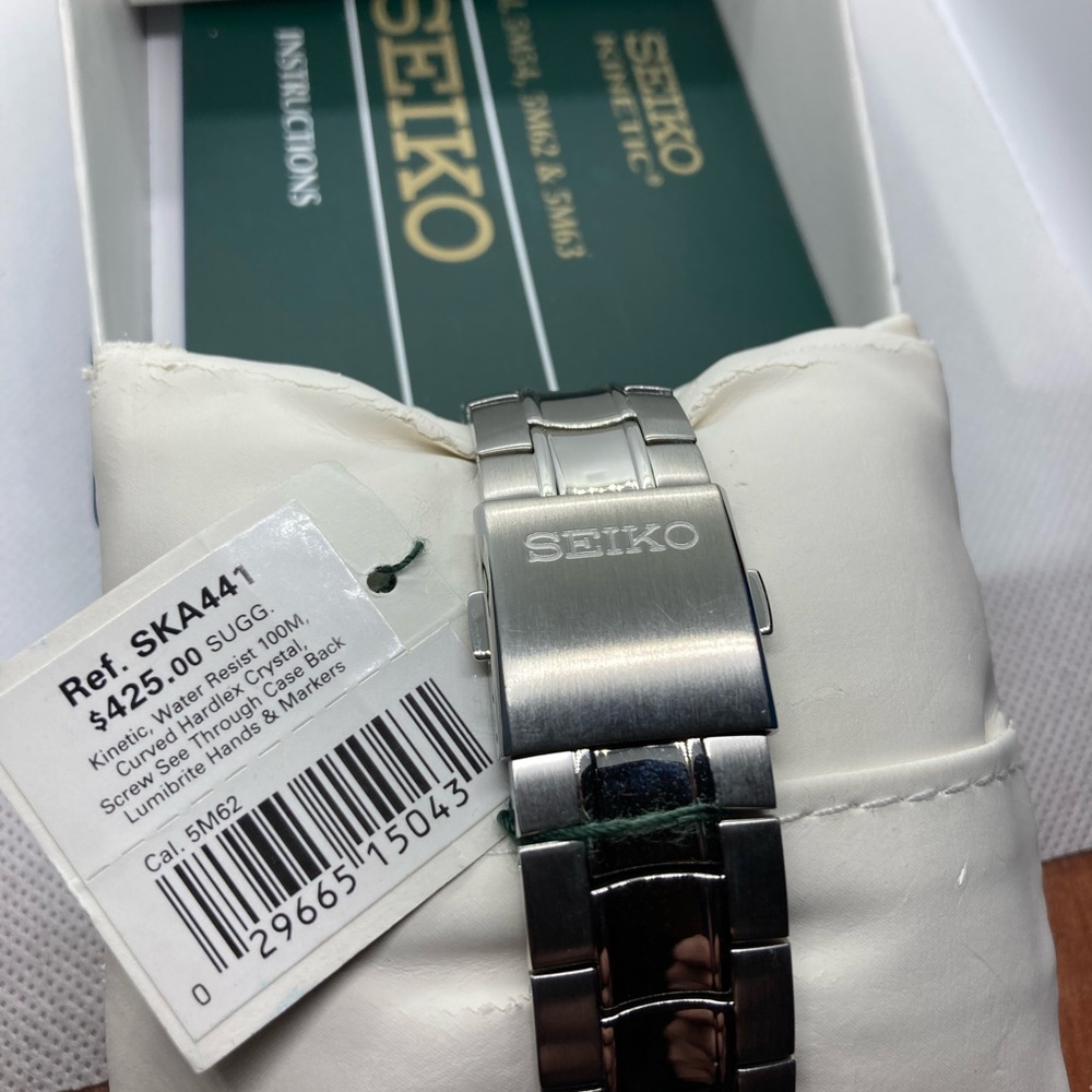 Seiko Kinetic Brand New with tags box papers - Picture 3 of 4